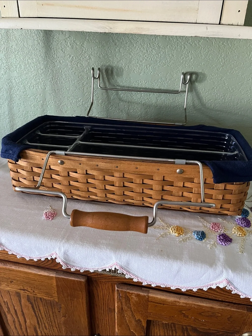 Retired Longaberger #10693 Household Caddy Basket – SB 2004 – Dresden, Ohio